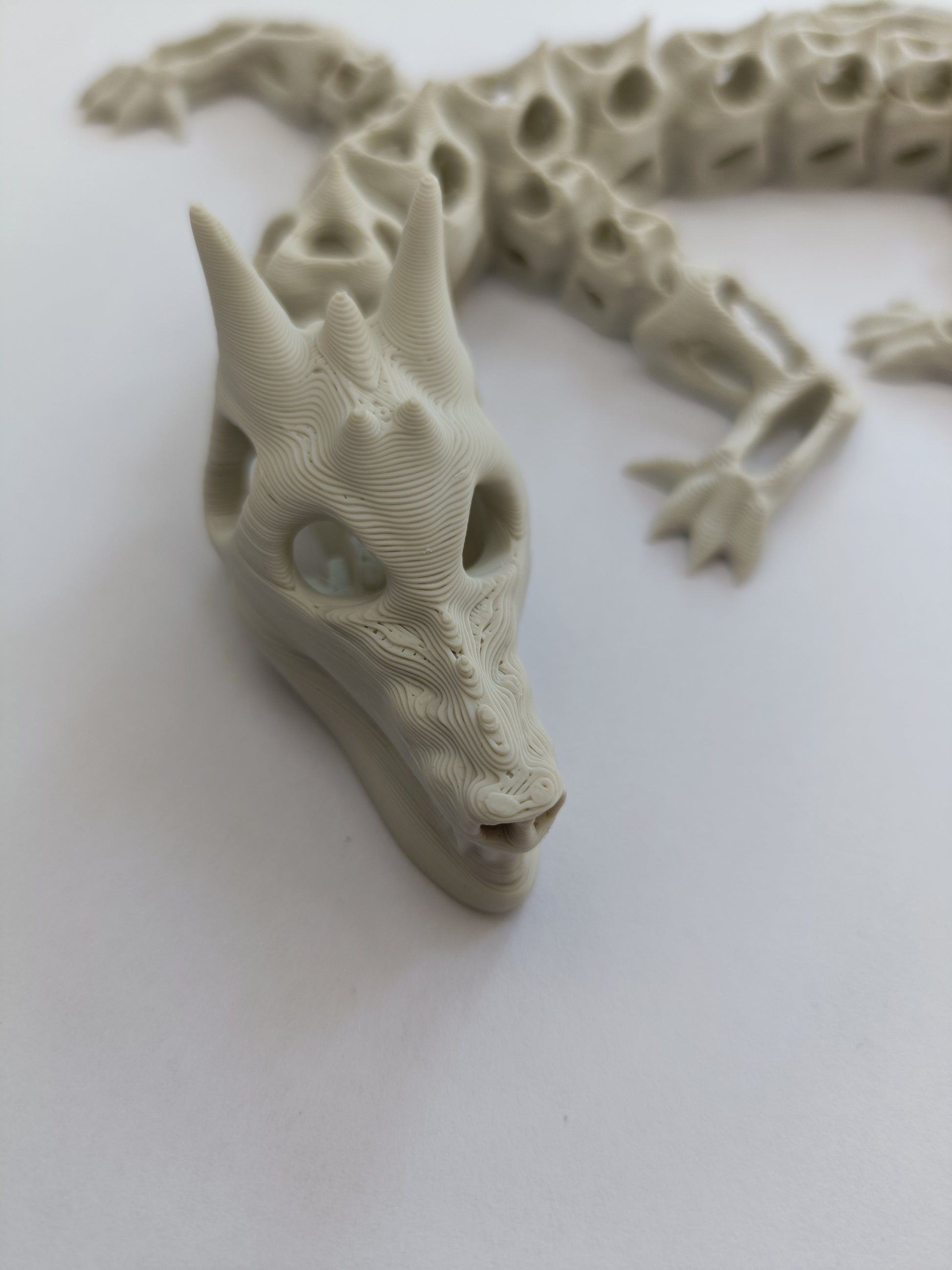 Figurina dragon scheletic articulat