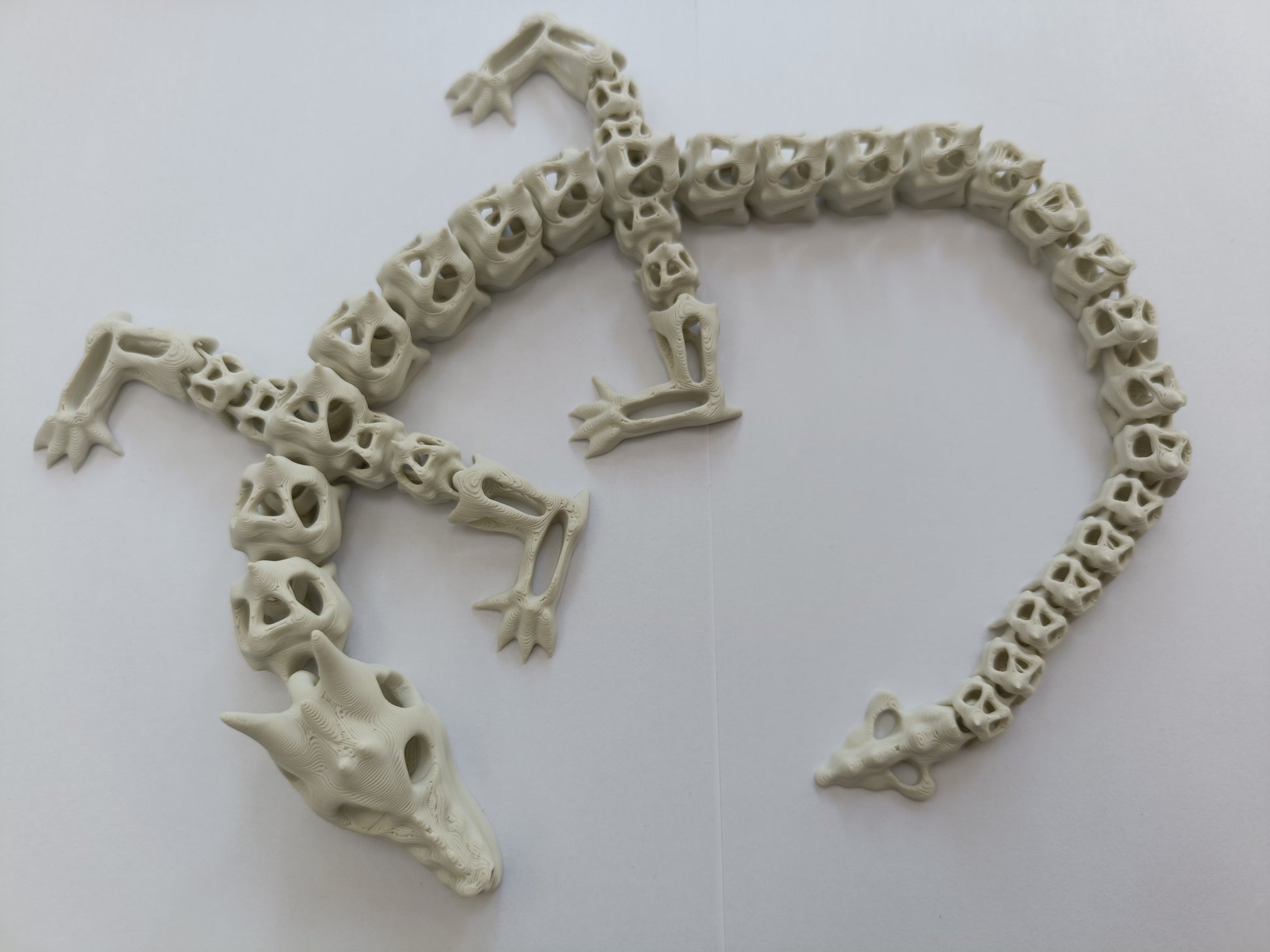 Figurina dragon scheletic articulat