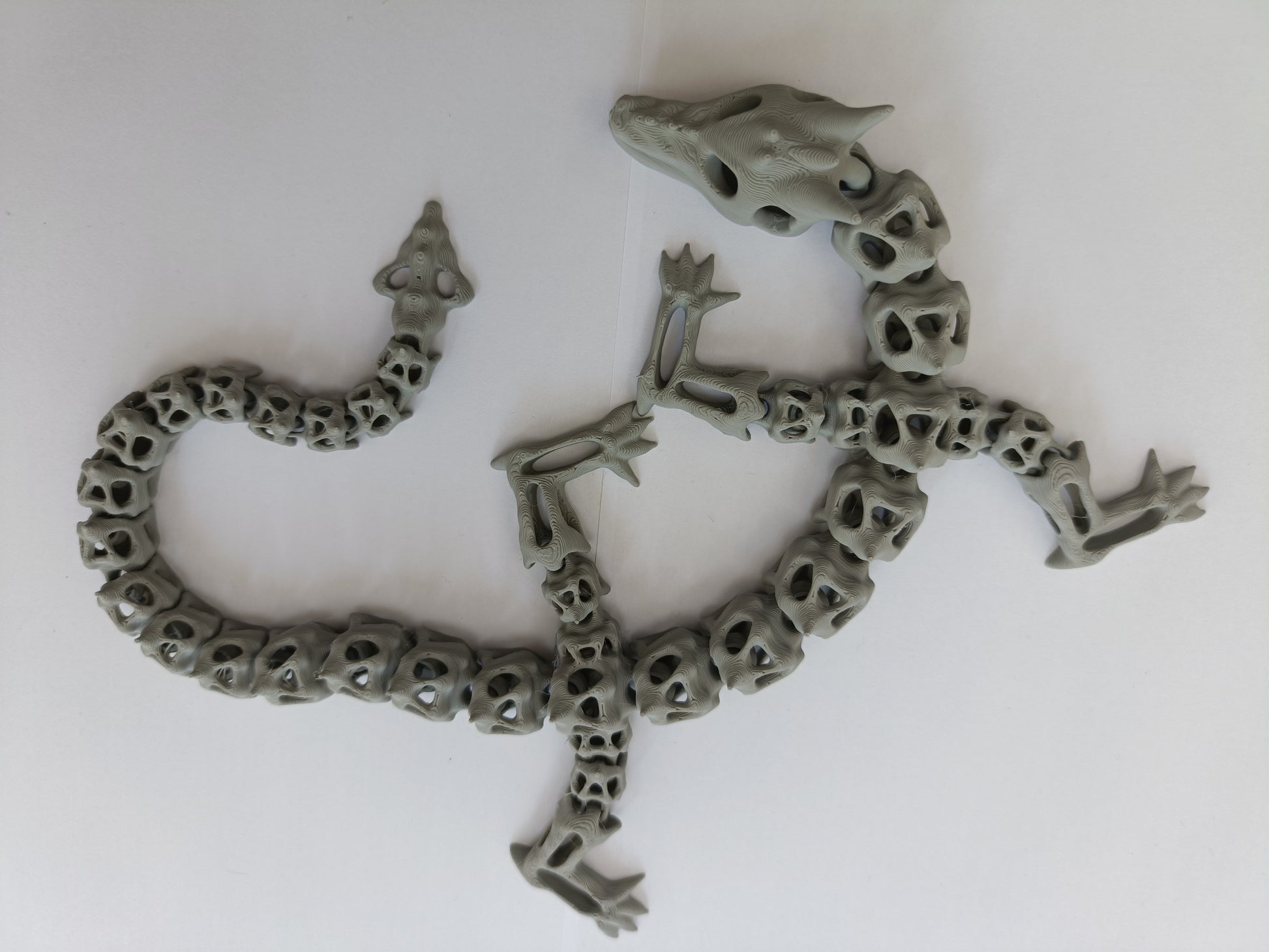 Figurina dragon scheletic articulat